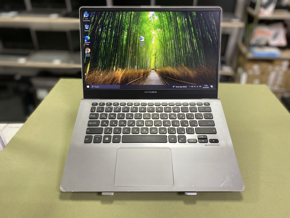 Компактный ноутбук Asus VivoBook 13/i3-8145U/8ram/ssd256/FullHD