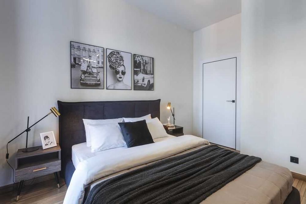 Сдаётся 3-комнатная квартира на левом берегу.