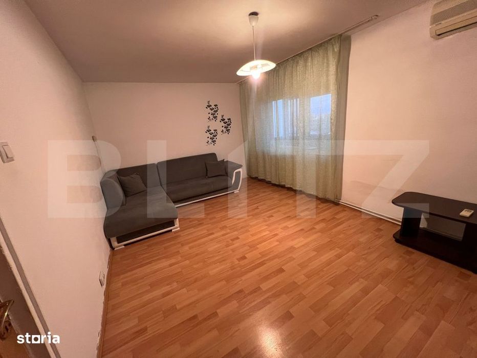 Apartament 3 camere, 77 mp, zona Craiovita Noua