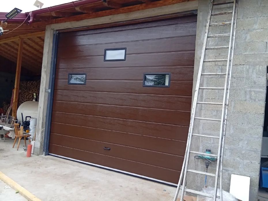 Uși de garaj și automatizări Porți