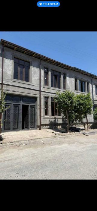 Мехнат  8 хона  2,5-сотихлий Сотилади