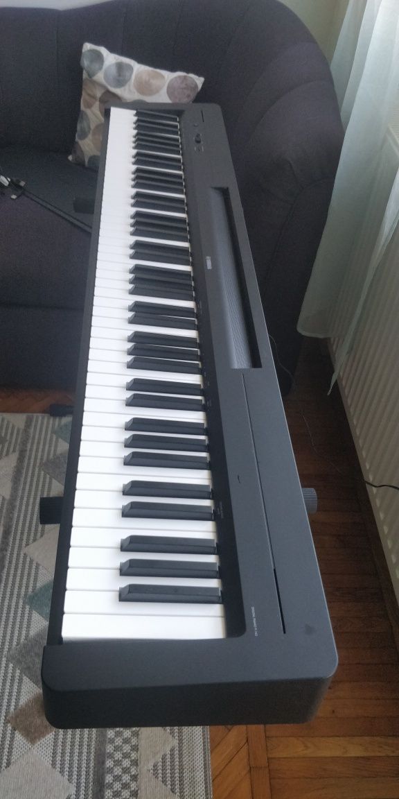 Pian digital Yamaha P 145 nou