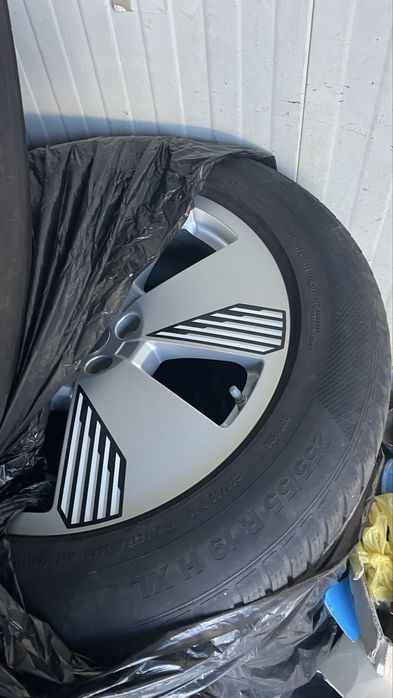 Оригинални джанти 19 5х112  със зимни гуми за  Ауди Е-ТРОН 255/55/19