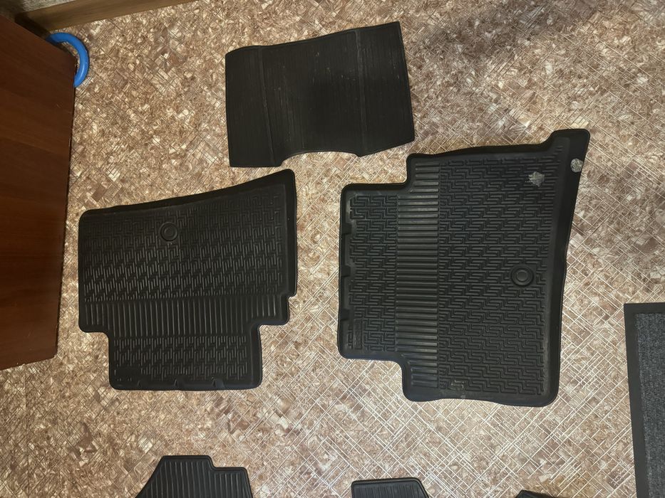 Продам автомобильный коврик