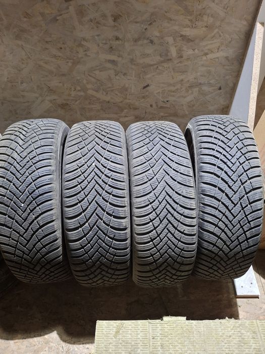 Set anvelope iarna 215/60 R16 Hankook