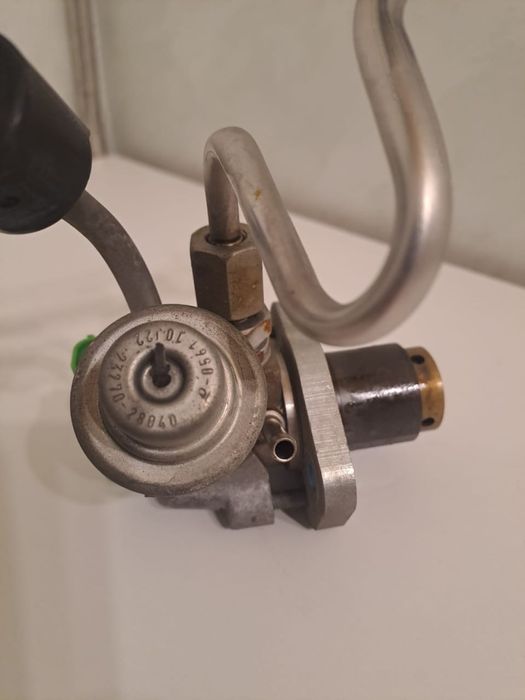 Продам ТНВД toyota avensis 2 литра