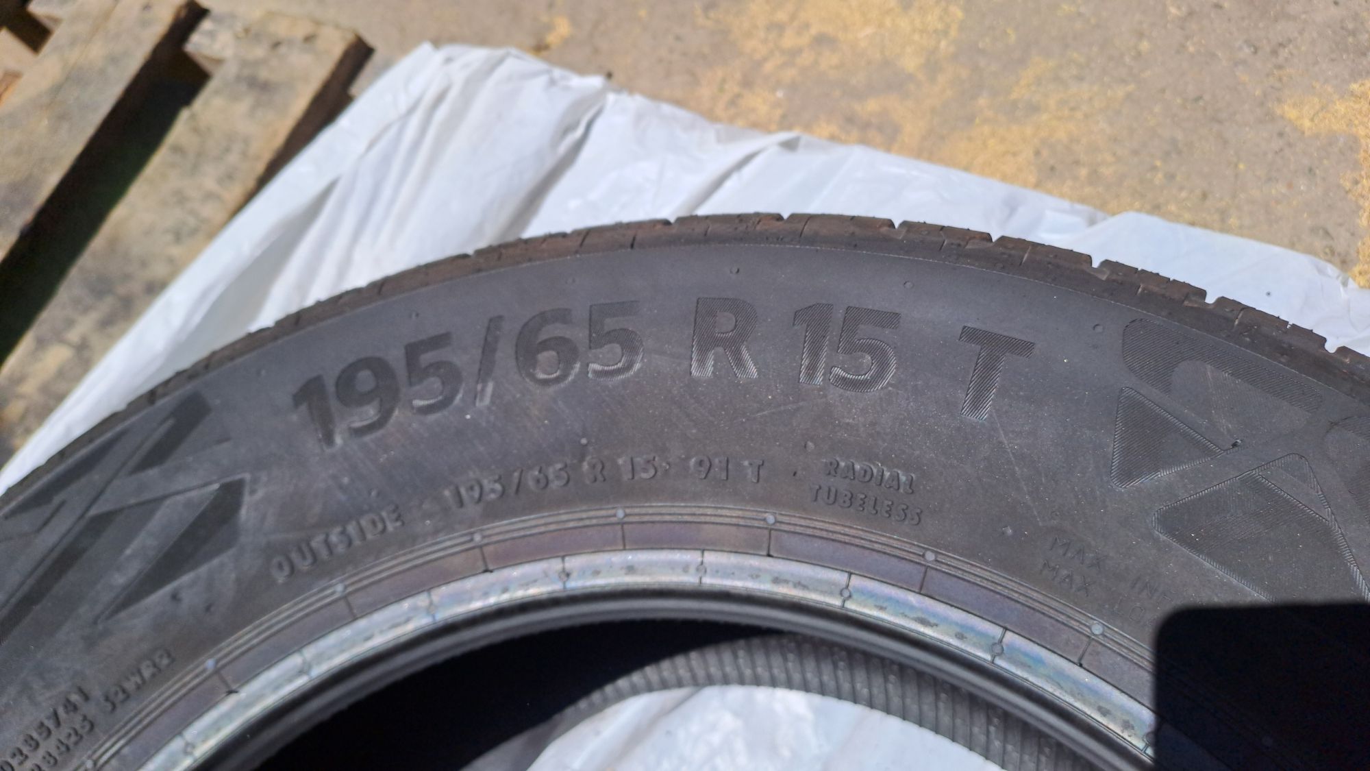 1бр. Нова 195/65/15 Continental Eco Contact 6