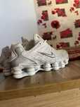 Vand nike shox