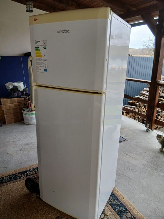 Frigider de vânzare