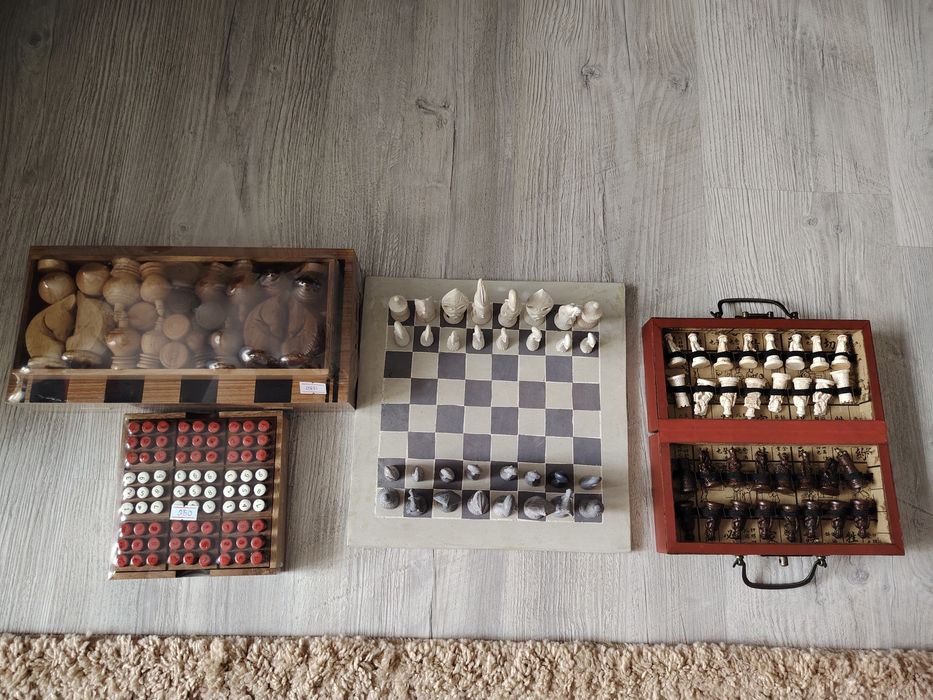 Lot jocuri de șah și sudoku