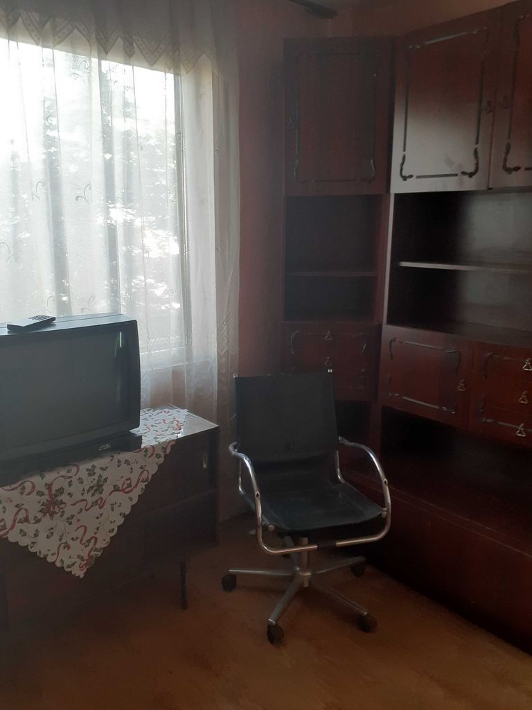 Дава се под наем Двустаен апартамент в Асеновград - 70 кв.м за 280.5 € - Снимка #9
