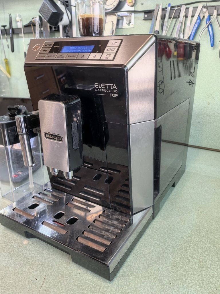 Кафемашина Delonghi eletta