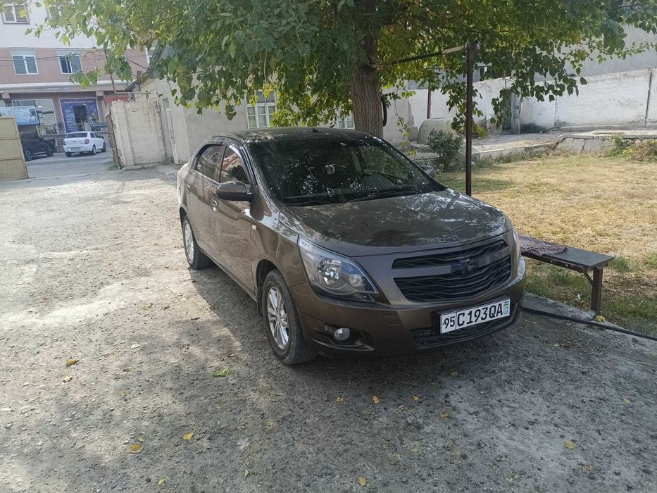 Шевроле кобальт 2023