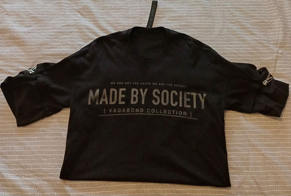 2 tricouri VGB studio