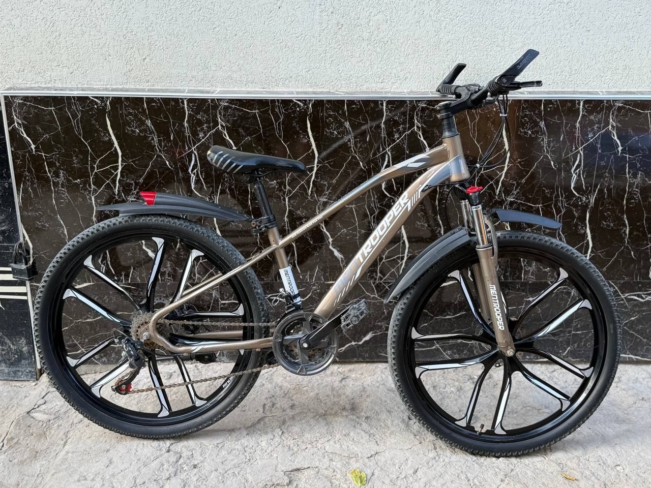 Velosiped sotiladi