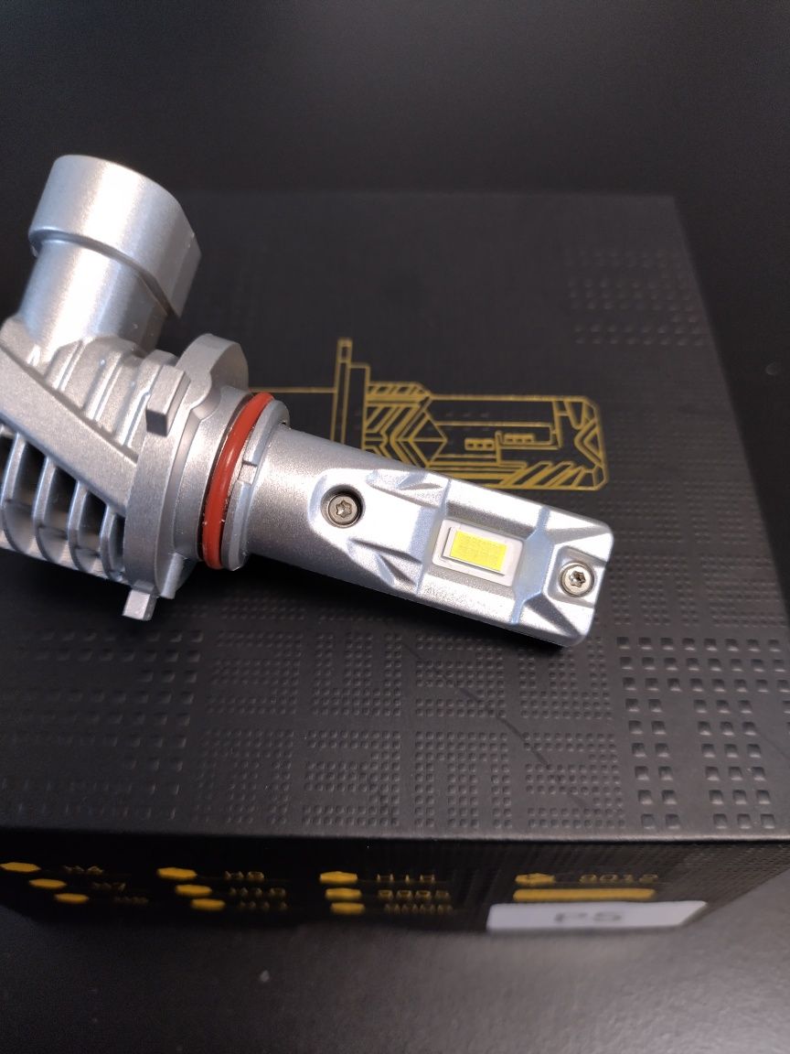 LED крушки автомобил HIR2 HB4 9012
