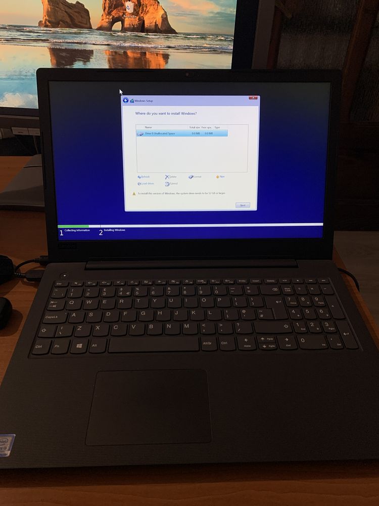 Laptop Lenovo 15.6'' V130 IKB