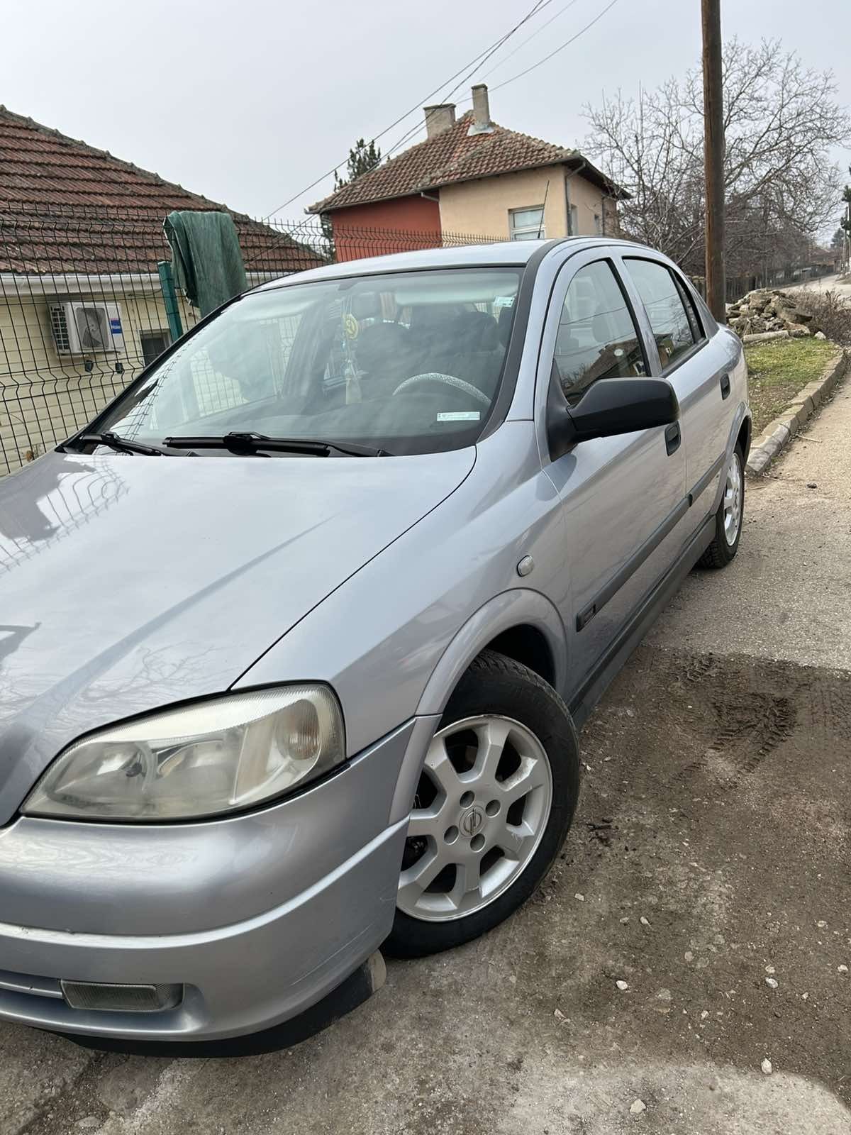 Продавам  Opel Astra