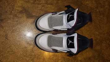 Jordan 4 PSG,culoare alb si mov
