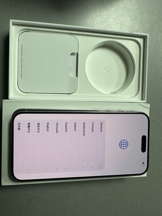 Iphone 15 pro max 256GB бял