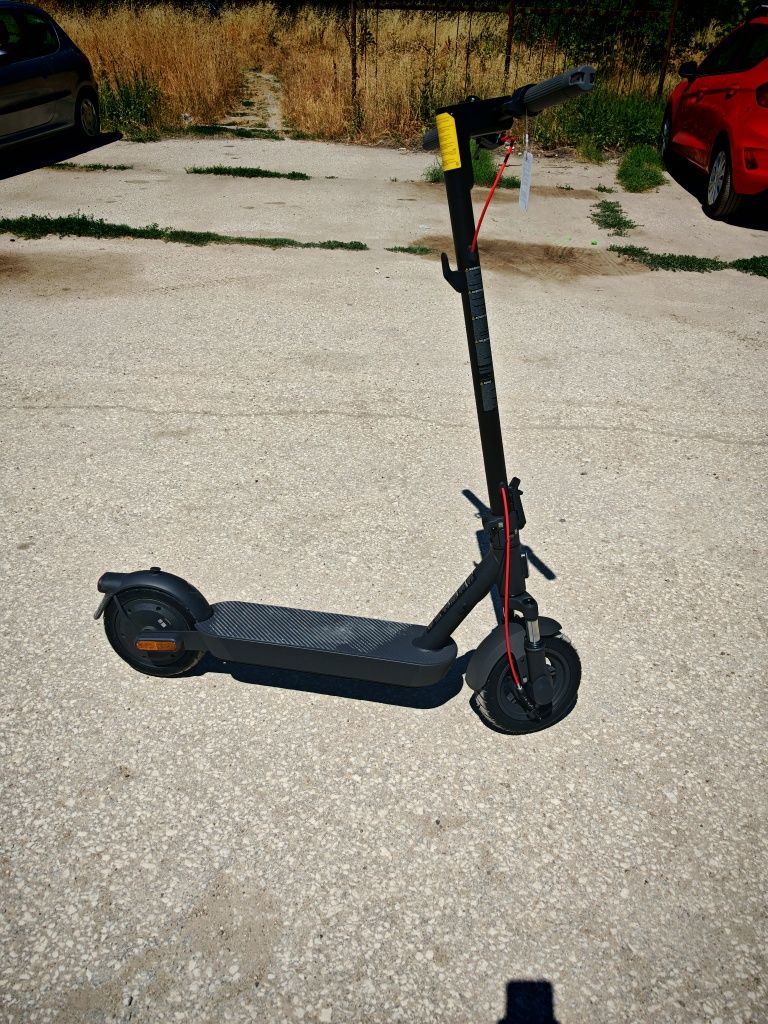 Електрически скутер-тротинетка XIAOMI ELECTRIC SCOOTER 5 ДО 25 КМ/Ч, П