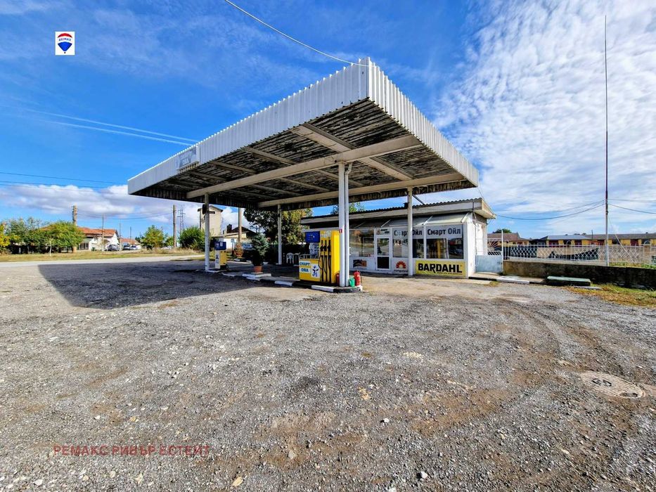 Бензиностанция за продажба в с. Бъзън, обл. Русе