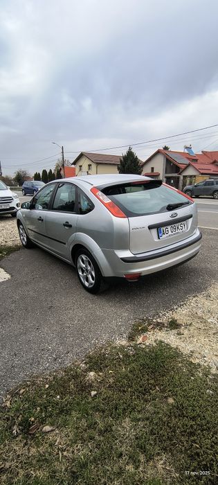 Vand Ford Focus 1.6 benzina 100 CP