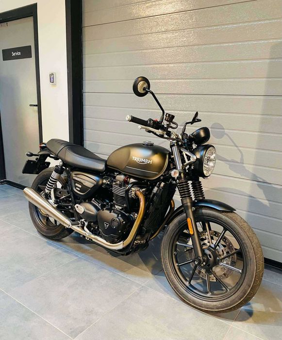 Motocicleta Triumph Street Twin 900 second 2022