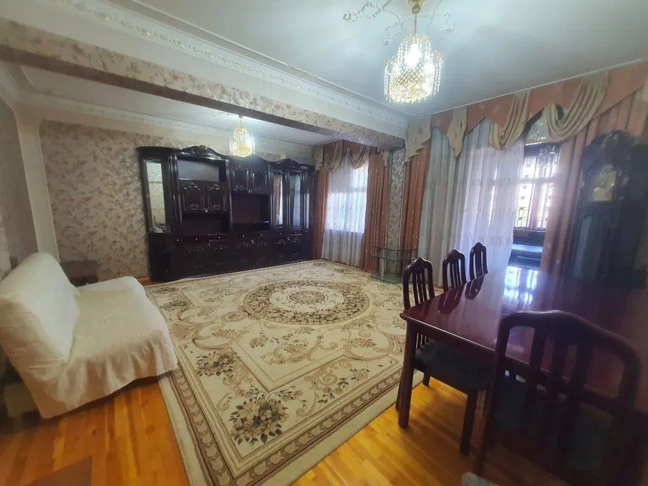 Qushbegi kvartira bor