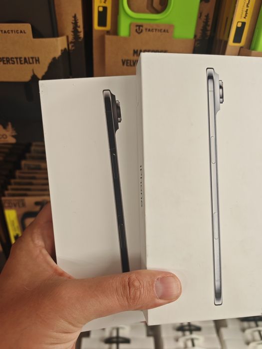 IPhone Air 256GB,запечатани,чисто нови