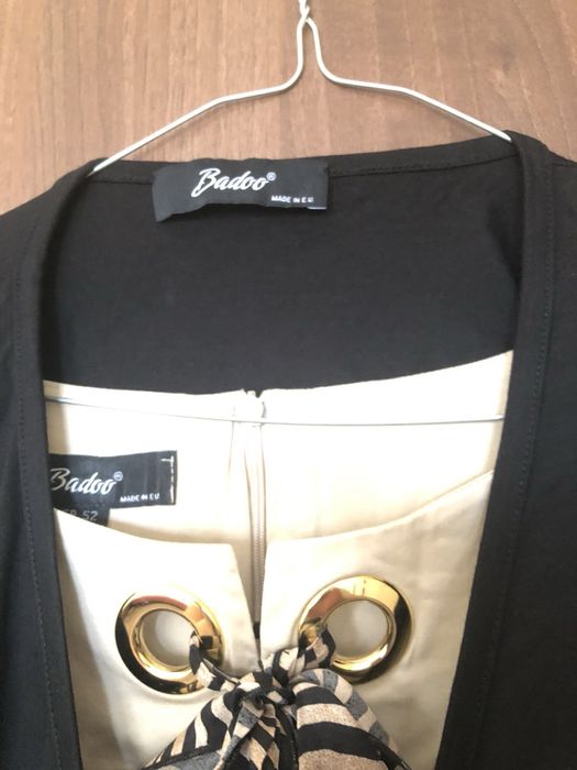 Елегантни рокли Badoo