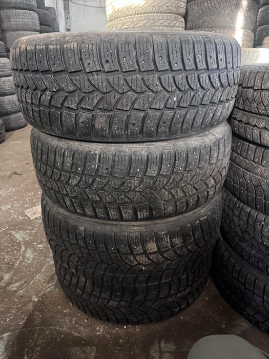 Шины  225/55/17