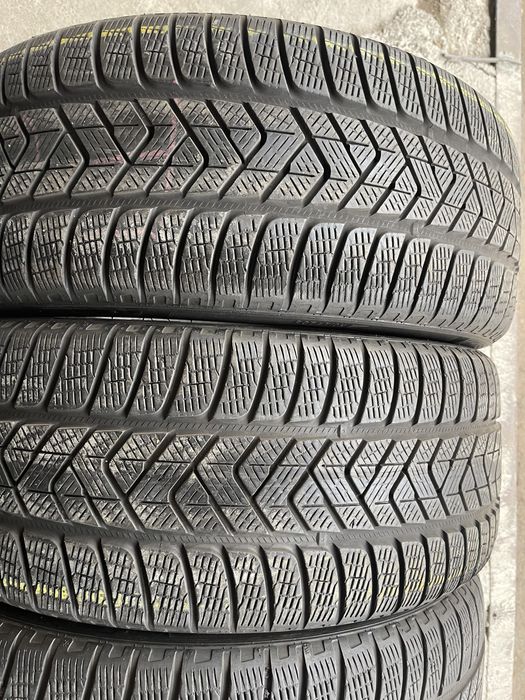 4 anvelope de iarna 245/45/20 pirelli