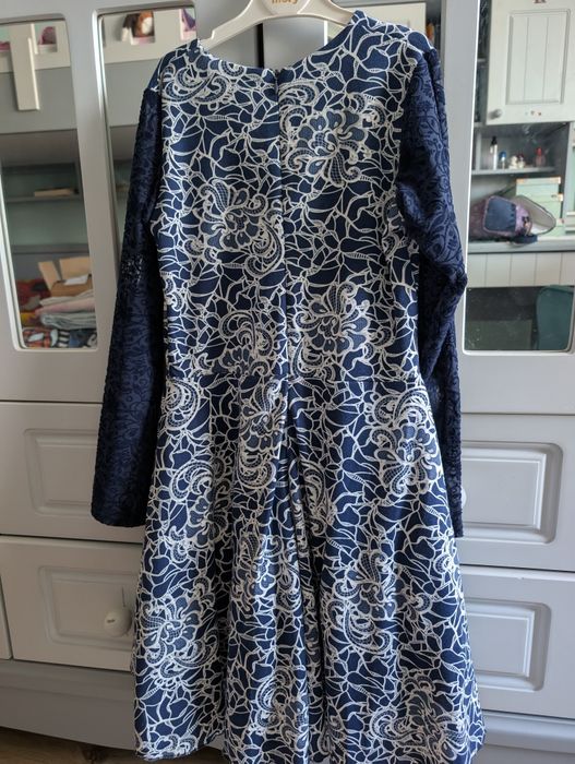 Официална рокля за поводи