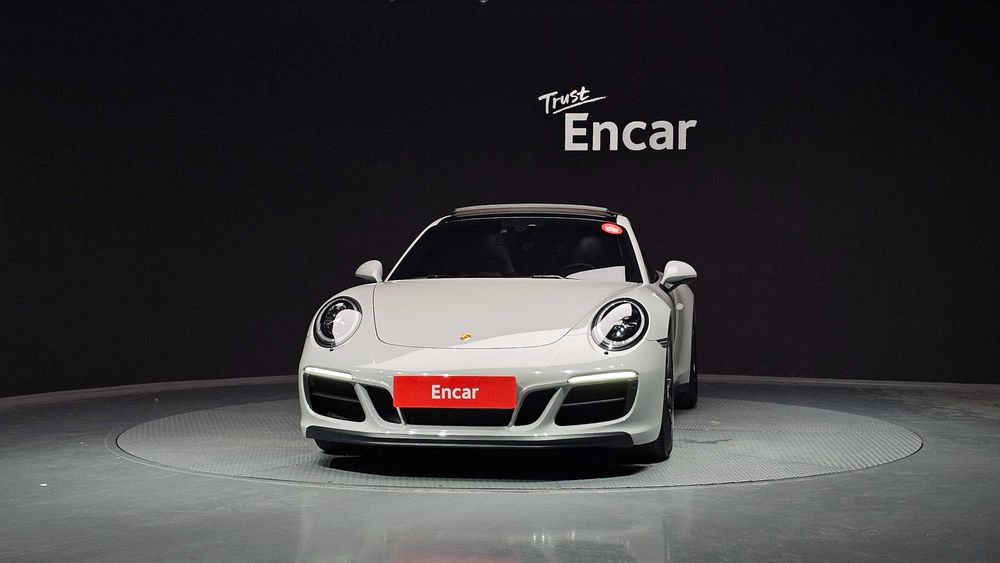 Porsche 911 Carrera 4 GTS 991   06