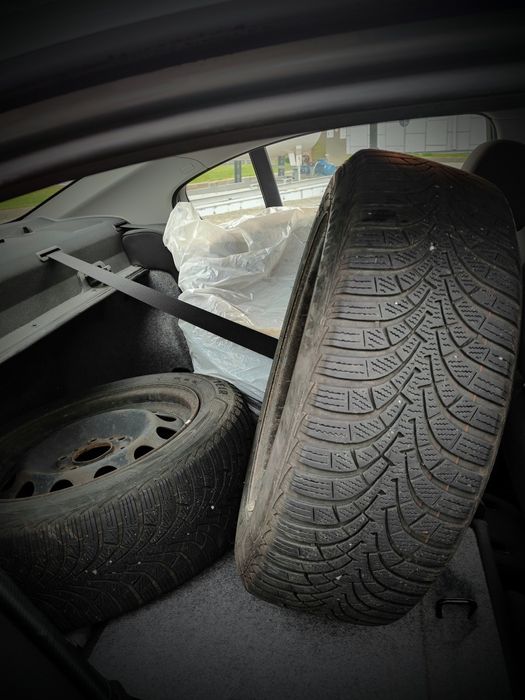 Jante tabla BMW echipate cu CAUCIUCURI IARNA