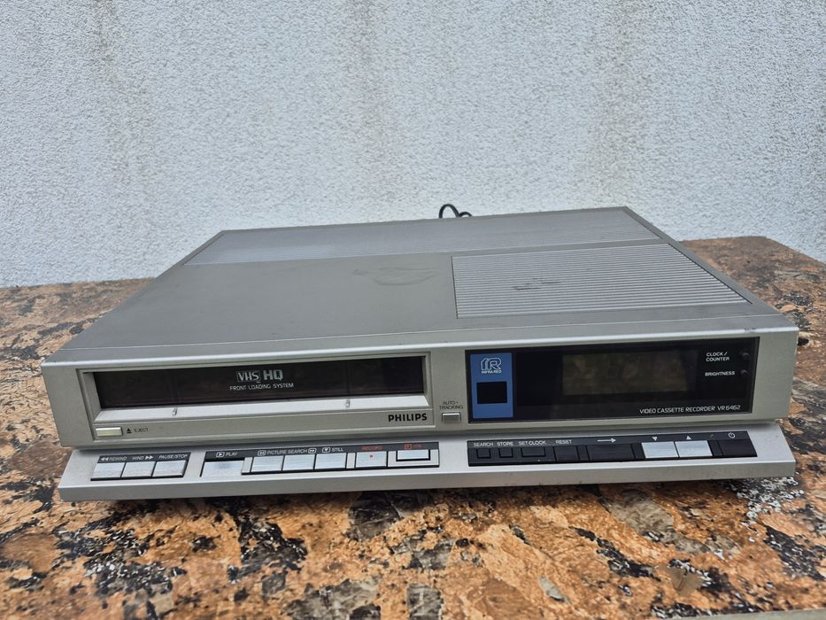 Vând video marca Philips VR-6462/60 F ,made in Germany