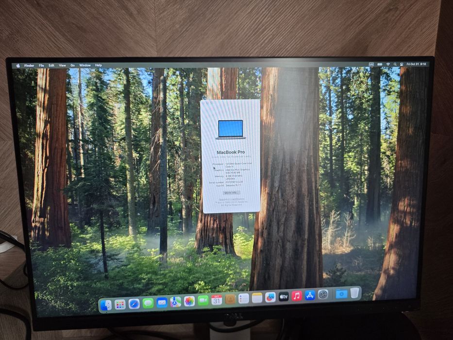 Продавам Macbook Pro 13 2019 8GB SSD 128GB