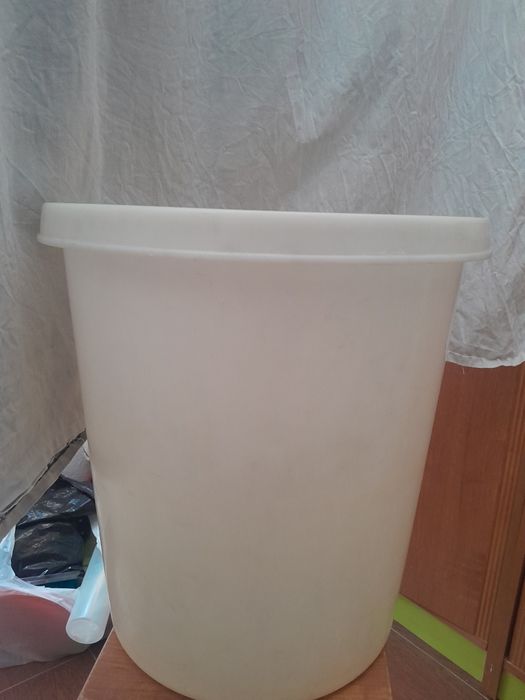 Продам пищевые баки