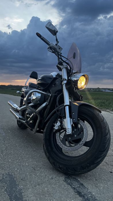 Suzuki Intruder M800