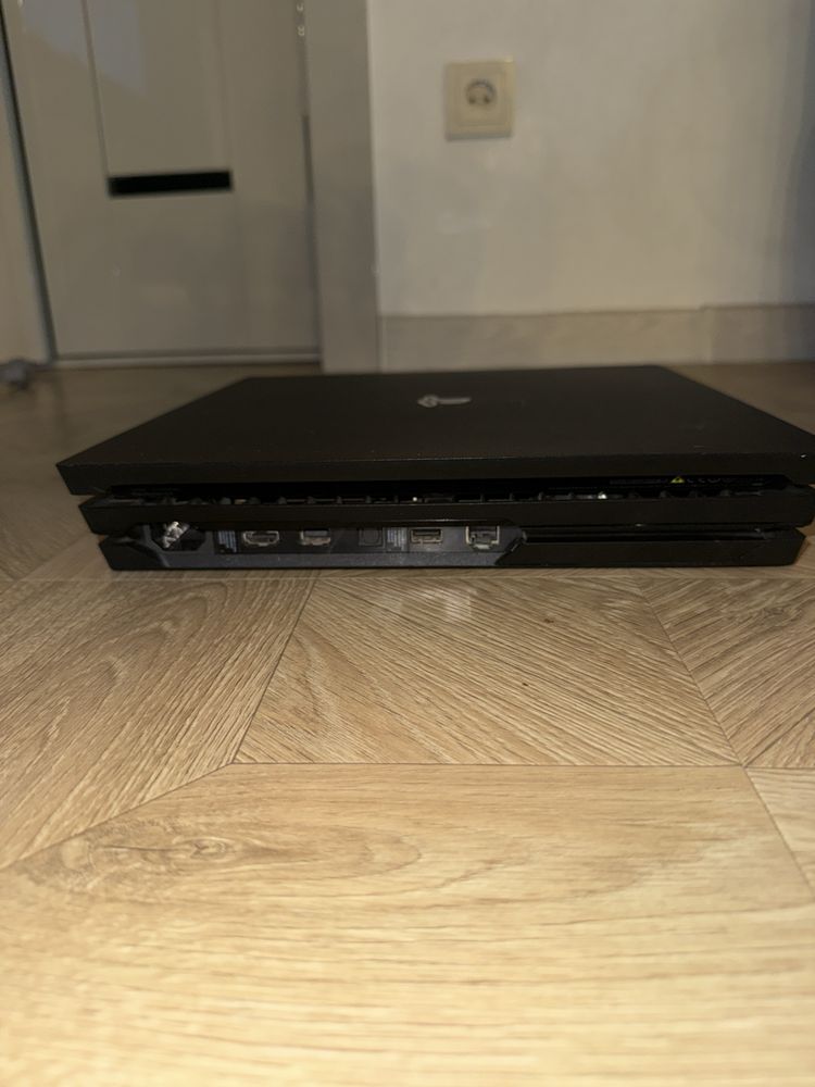 Playstation 4 pro 1trb