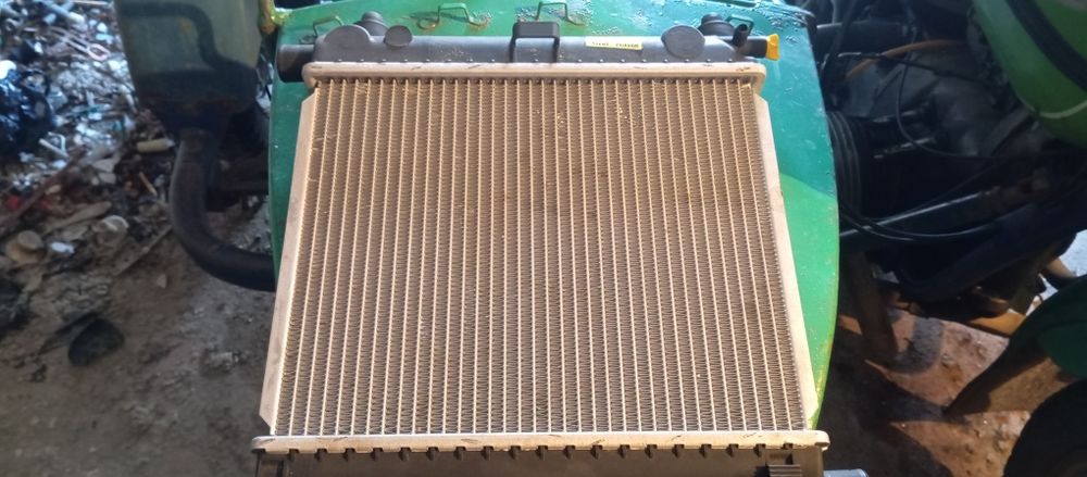 Радиатор mercedes 190