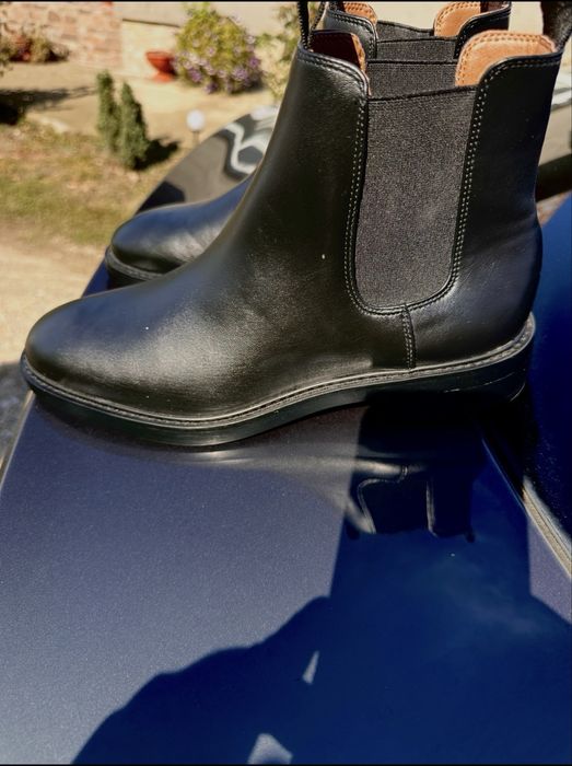 Botine barbati noi ,neincaltate