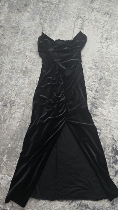 Rochita neagra eleganta