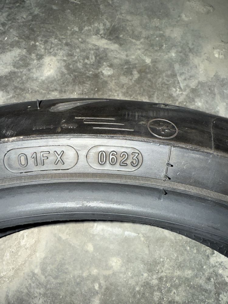 Предна гума за мотор Michelin Road 5  120/70/17