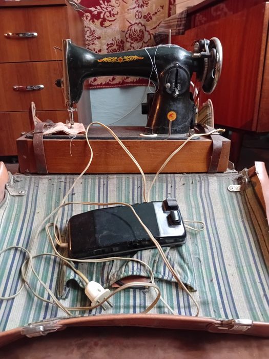 Швейные машинки советского производства.