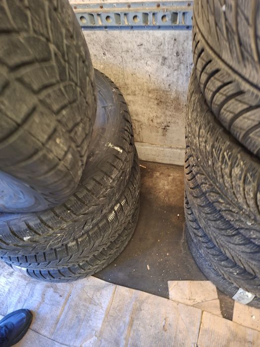 Anvelope iarna Goodyear 235/65 R17