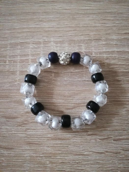 Bentite, bratarici si lantisoare fel de fel...