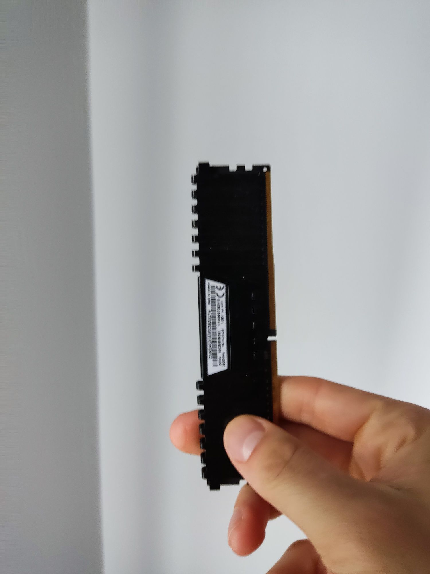 Рам памет Corsair Vengeance LPX ( 8GB ) DDR4 3800mhz