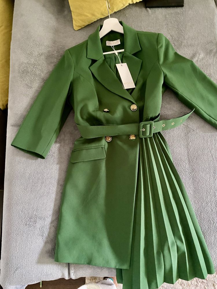 Vand rochie stil sacou